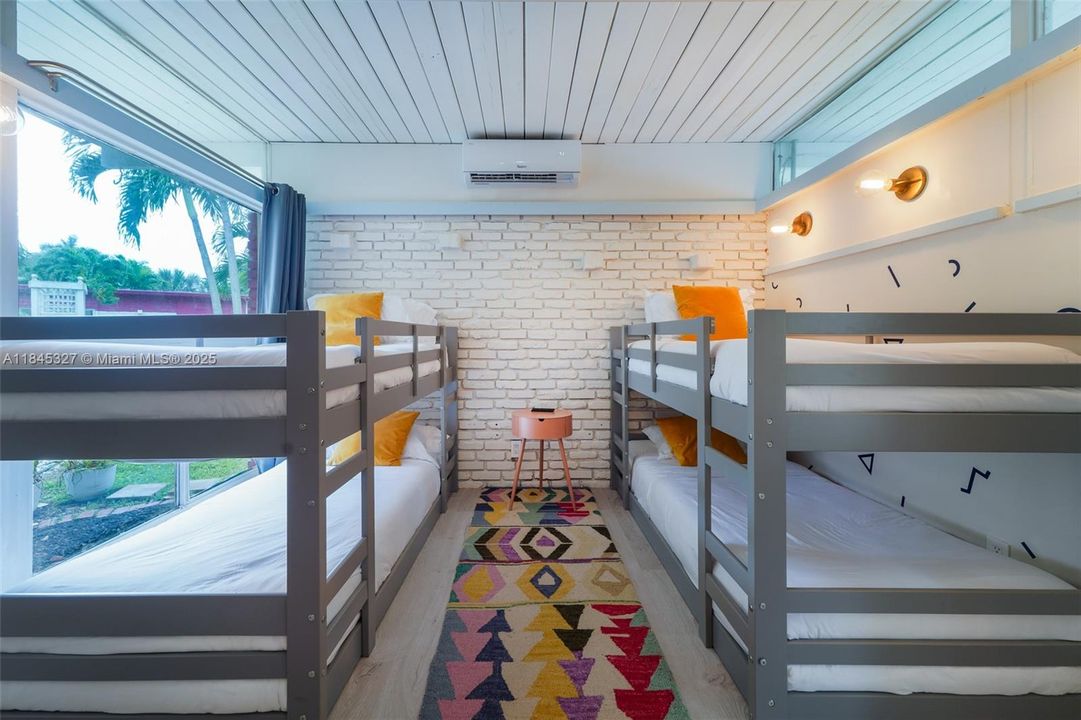 Недавно арендовано: $7,500 (7 спален, 7 ванн, 2702 Квадратных фут)