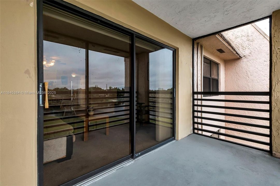 Recently Sold: $70,000 (1 beds, 1 baths, 640 Square Feet)