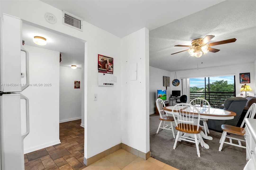 Recently Sold: $70,000 (1 beds, 1 baths, 640 Square Feet)