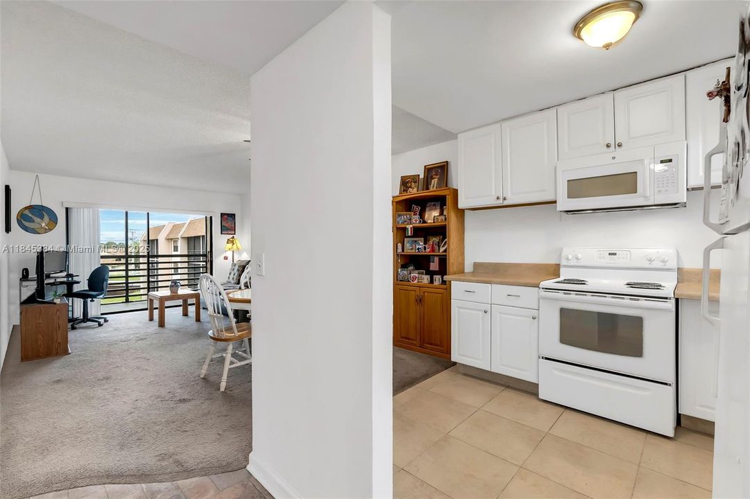 Recently Sold: $70,000 (1 beds, 1 baths, 640 Square Feet)