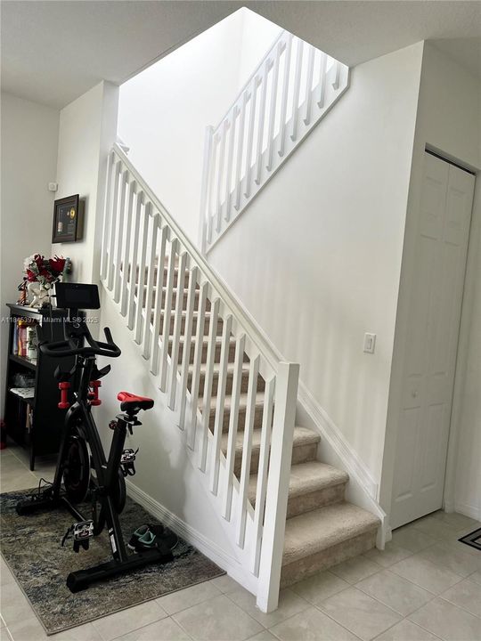 For Rent: $3,300 (3 beds, 2 baths, 1601 Square Feet)