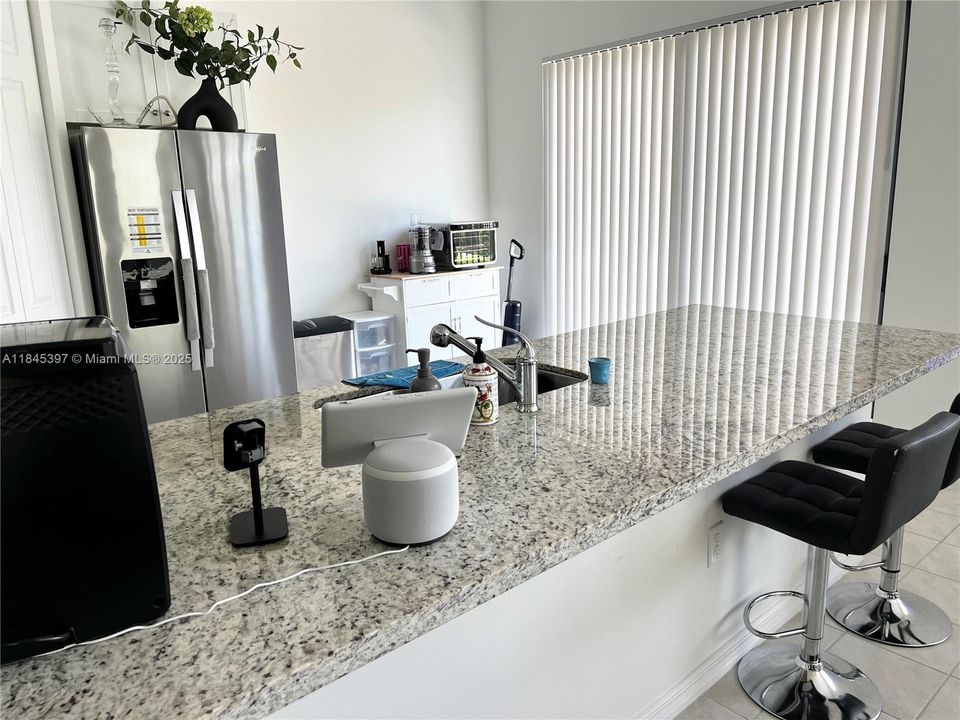 For Rent: $3,300 (3 beds, 2 baths, 1601 Square Feet)