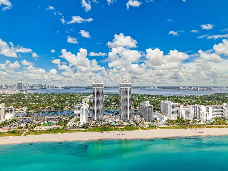 最近售出: $1,650,000 (2 贝兹, 2 浴室, 1550 平方英尺)