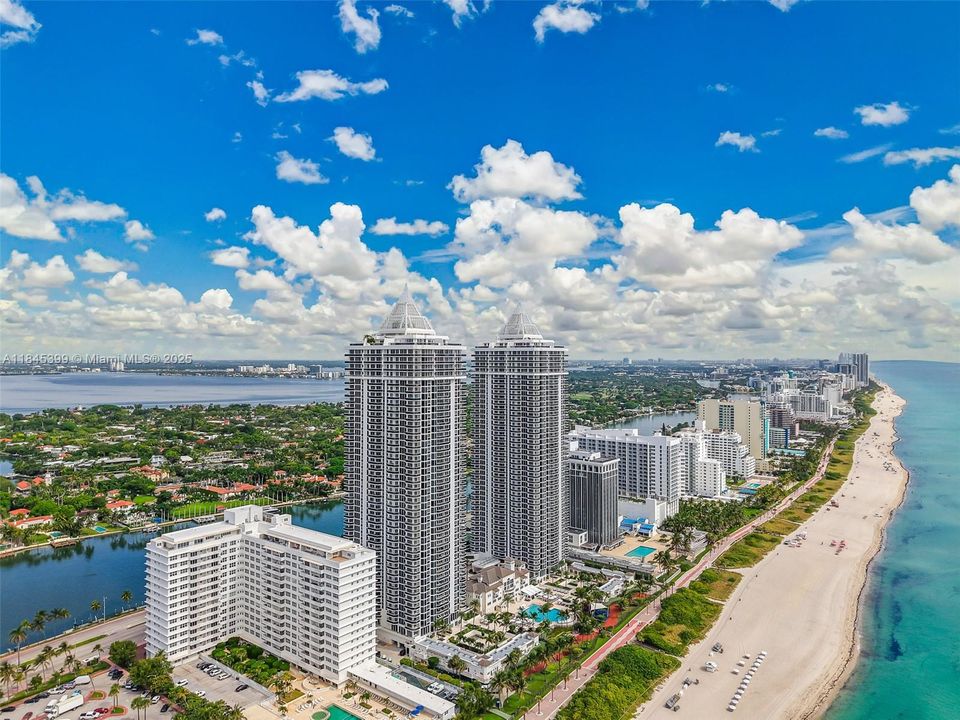 最近售出: $1,650,000 (2 贝兹, 2 浴室, 1550 平方英尺)