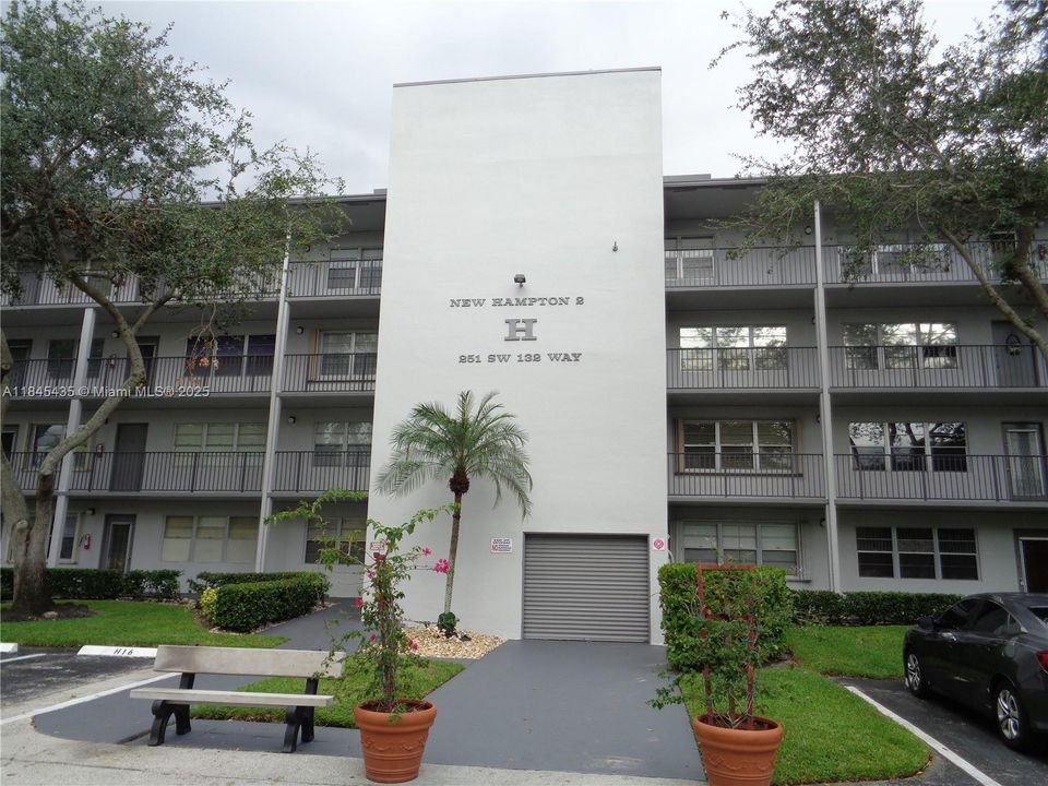 Vendido Recientemente: $145,000 (1 camas, 1 baños, 811 Pies cuadrados)