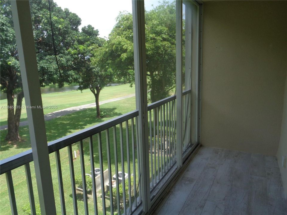 Vendido Recientemente: $145,000 (1 camas, 1 baños, 811 Pies cuadrados)