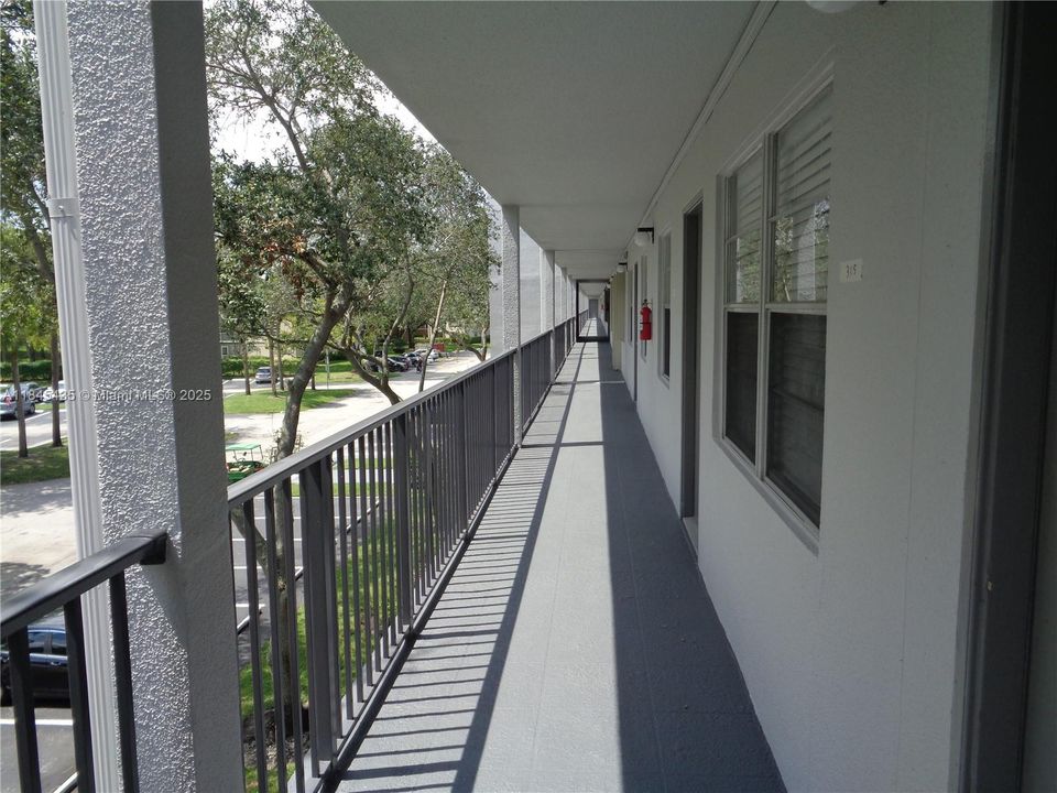 Vendido Recientemente: $145,000 (1 camas, 1 baños, 811 Pies cuadrados)