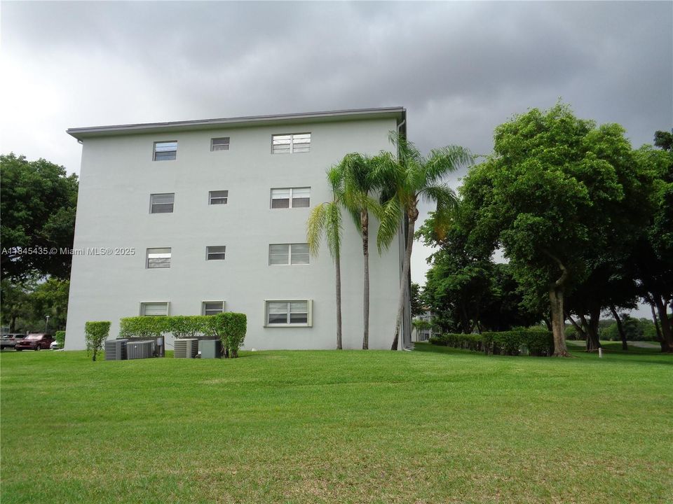 Vendido Recientemente: $145,000 (1 camas, 1 baños, 811 Pies cuadrados)