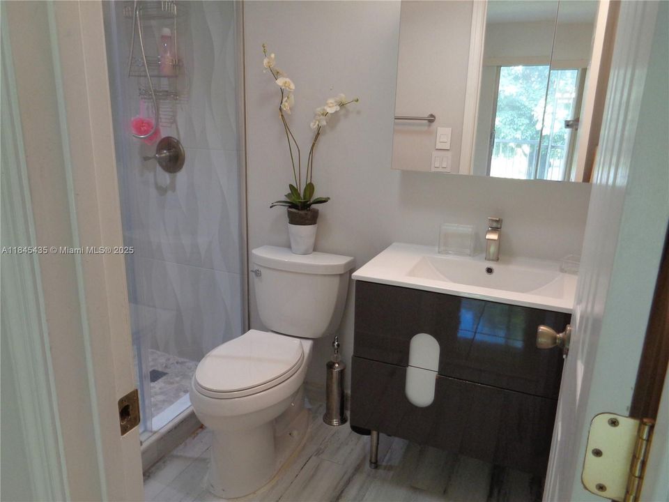 Vendido Recientemente: $145,000 (1 camas, 1 baños, 811 Pies cuadrados)