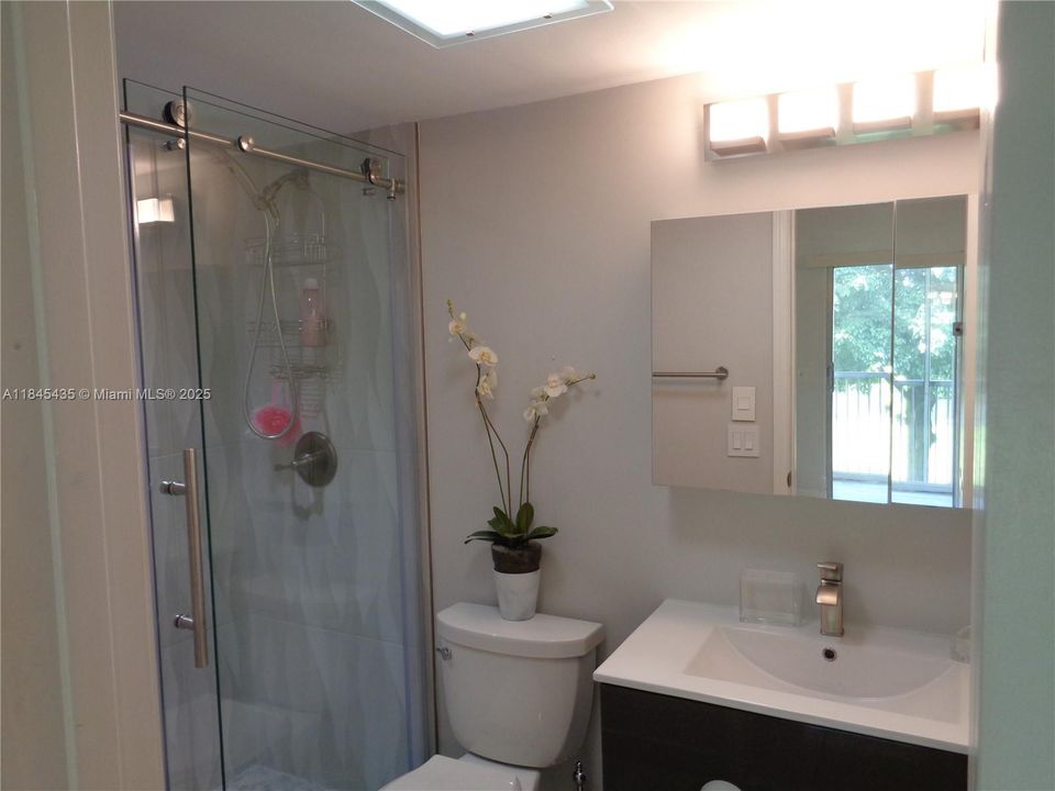 Vendido Recientemente: $145,000 (1 camas, 1 baños, 811 Pies cuadrados)