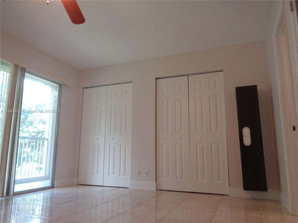 Vendido Recientemente: $145,000 (1 camas, 1 baños, 811 Pies cuadrados)