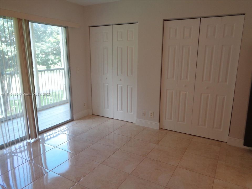 Vendido Recientemente: $145,000 (1 camas, 1 baños, 811 Pies cuadrados)