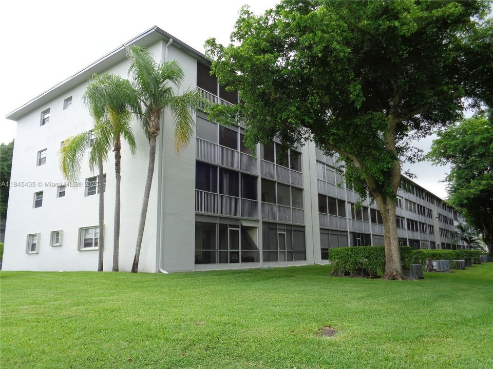 Vendido Recientemente: $145,000 (1 camas, 1 baños, 811 Pies cuadrados)