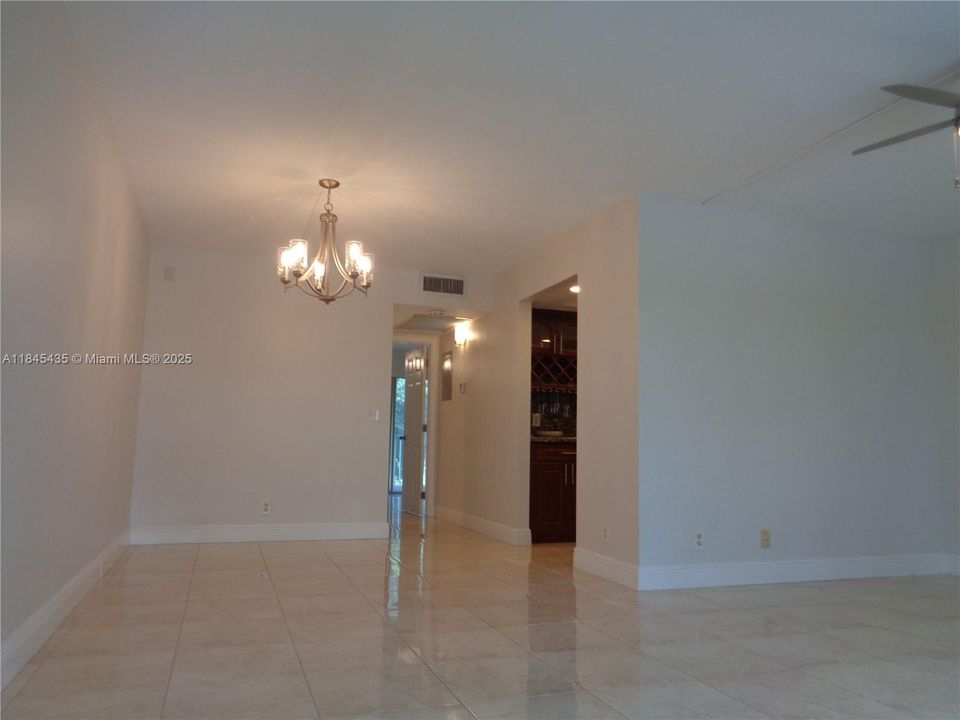 Vendido Recientemente: $145,000 (1 camas, 1 baños, 811 Pies cuadrados)