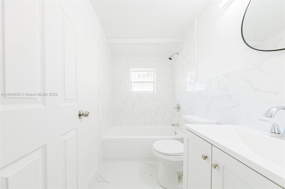 待售: $549,000 (3 贝兹, 2 浴室, 884 平方英尺)