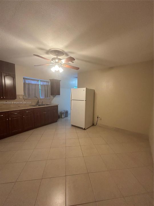 Kitchen Dining Living rooms