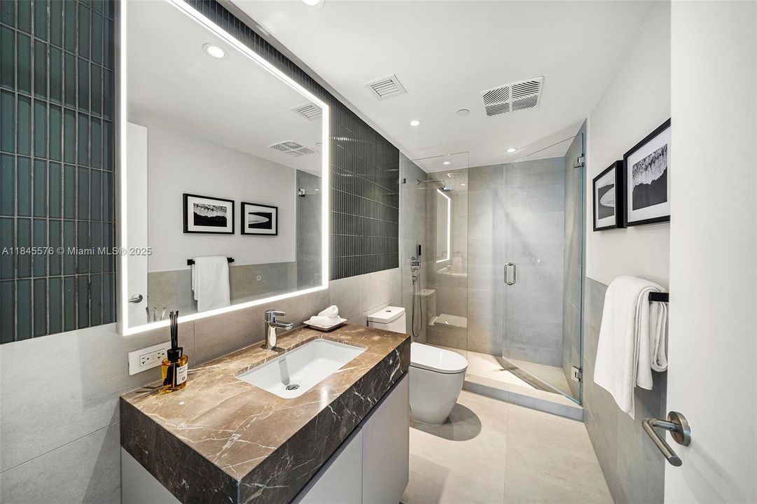 For Sale: $3,600,000 (3 beds, 3 baths, 2335 Square Feet)