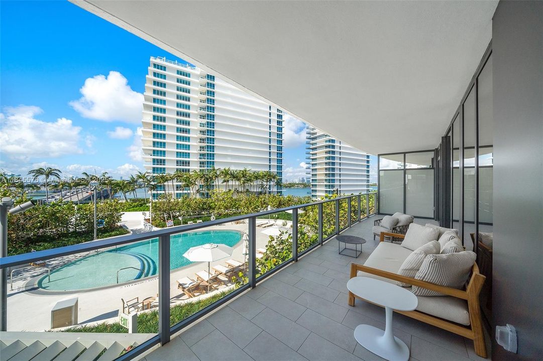 For Sale: $3,600,000 (3 beds, 3 baths, 2335 Square Feet)