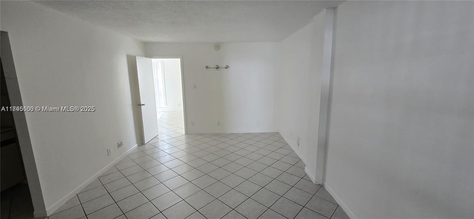 最近售出: $133,000 (1 贝兹, 1 浴室, 513 平方英尺)