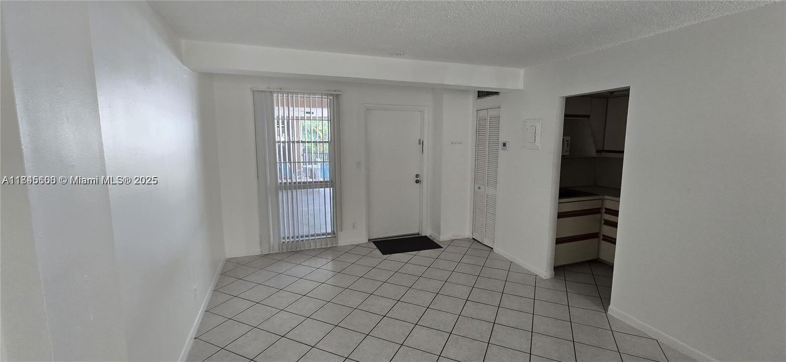 最近售出: $133,000 (1 贝兹, 1 浴室, 513 平方英尺)