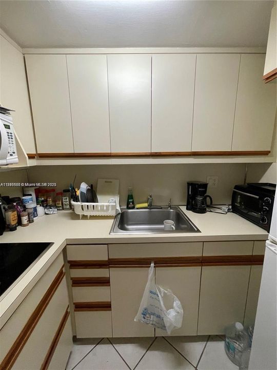 最近售出: $133,000 (1 贝兹, 1 浴室, 513 平方英尺)