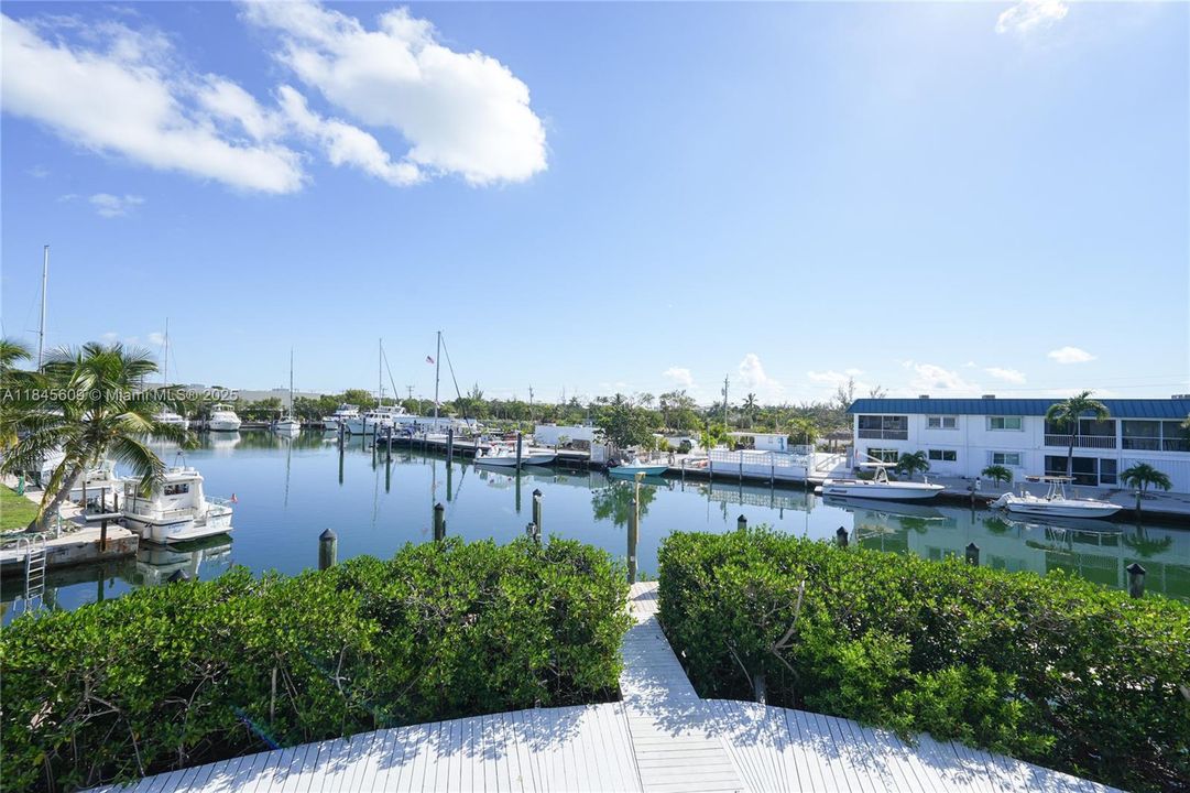 For Sale: $1,399,900 (3 beds, 3 baths, 1481 Square Feet)