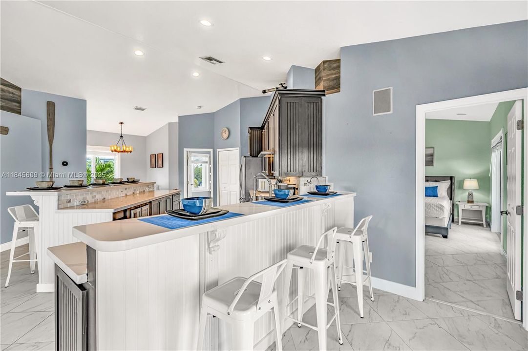 For Sale: $1,399,900 (3 beds, 3 baths, 1481 Square Feet)