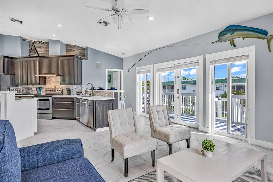 For Sale: $1,399,900 (3 beds, 3 baths, 1481 Square Feet)