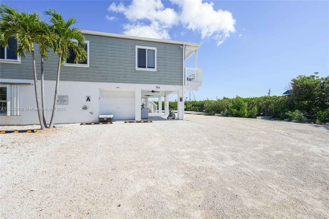 For Sale: $1,399,900 (3 beds, 3 baths, 1481 Square Feet)