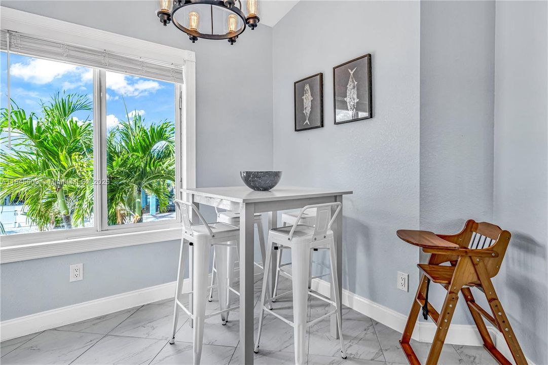 For Sale: $1,399,900 (3 beds, 3 baths, 1481 Square Feet)