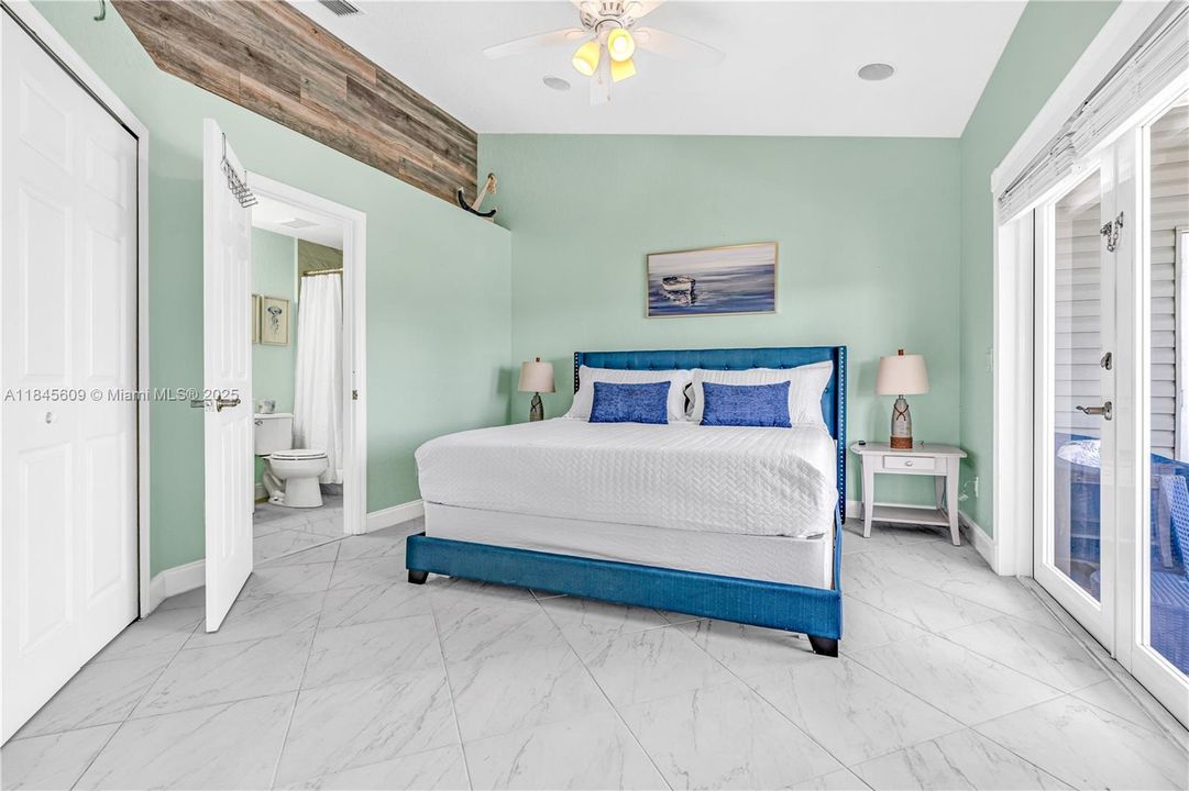 For Sale: $1,399,900 (3 beds, 3 baths, 1481 Square Feet)