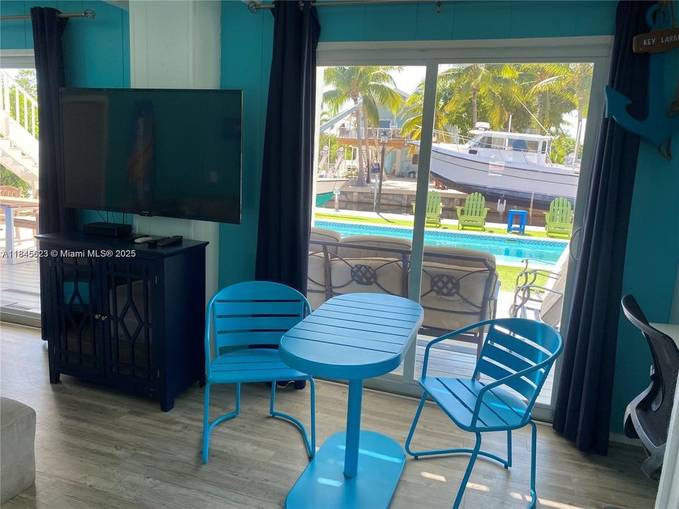 最近租的: $5,999 (4 贝兹, 3 浴室, 1912 平方英尺)