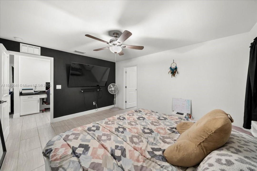 На продажу: $410,000 (3 спален, 2 ванн, 0 Квадратных фут)