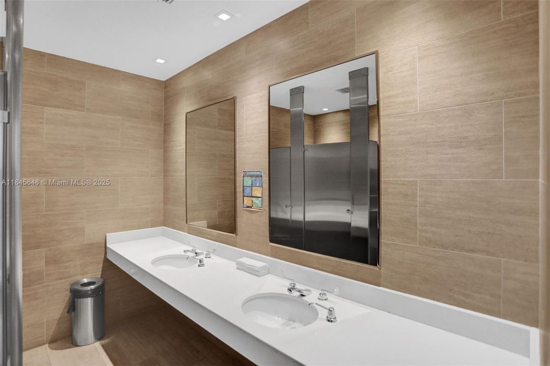 В аренду: $4,539 (0 спален, 0 ванн, 0 Квадратных фут)