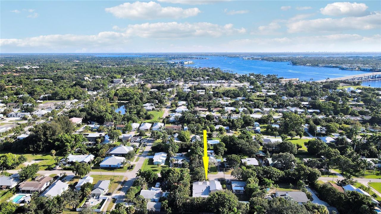 最近售出: $650,000 (4 贝兹, 3 浴室, 2935 平方英尺)