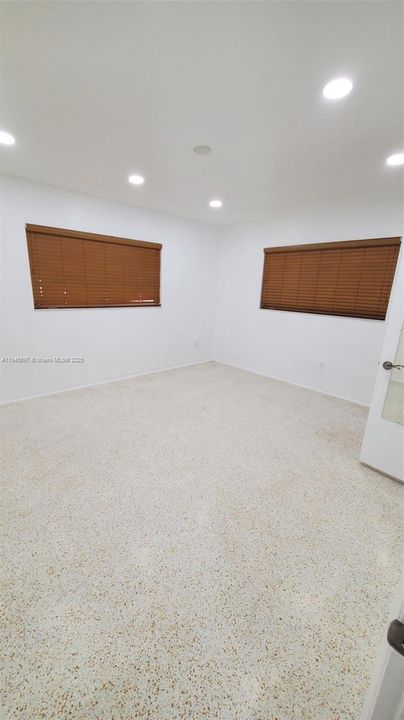 Recently Sold: $599,900 (3 beds, 2 baths, 1912 Square Feet)