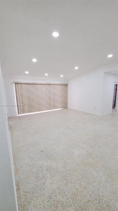 Recently Sold: $599,900 (3 beds, 2 baths, 1912 Square Feet)