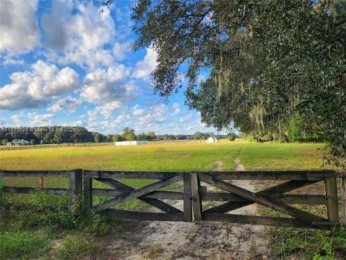 На продажу: $135,000 (4.34 acres)