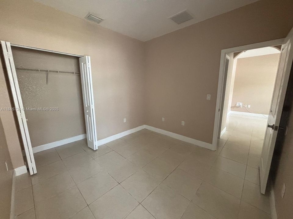 Недавно арендовано: $3,250 (3 спален, 2 ванн, 1083 Квадратных фут)