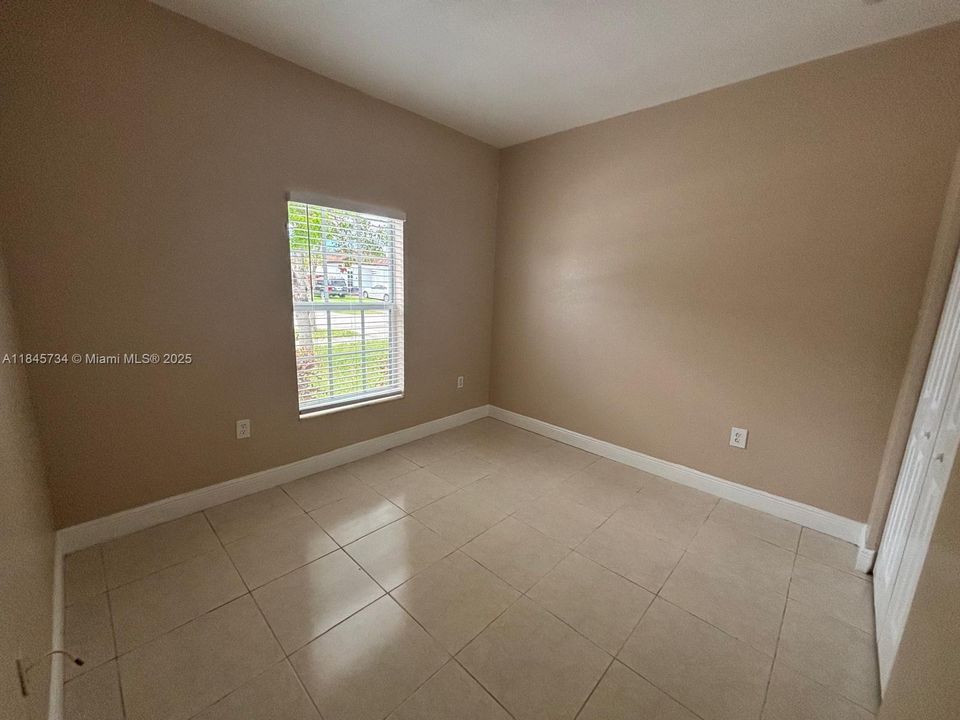 Недавно арендовано: $3,250 (3 спален, 2 ванн, 1083 Квадратных фут)