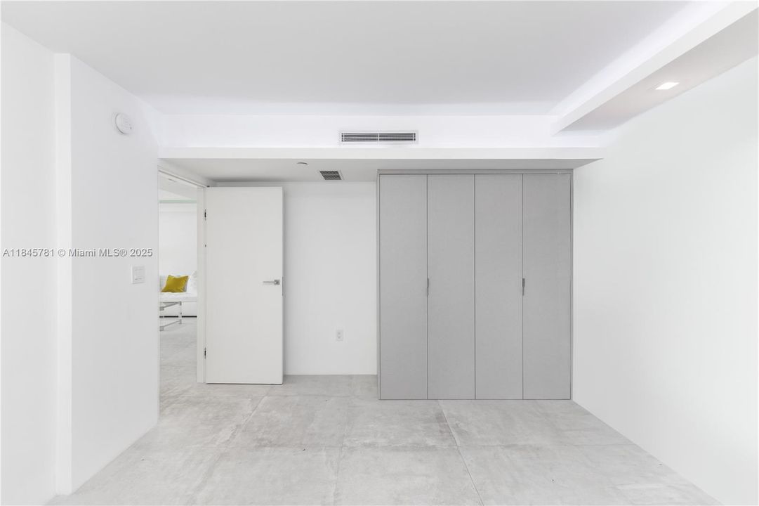 待售: $1,190,000 (2 贝兹, 2 浴室, 1140 平方英尺)