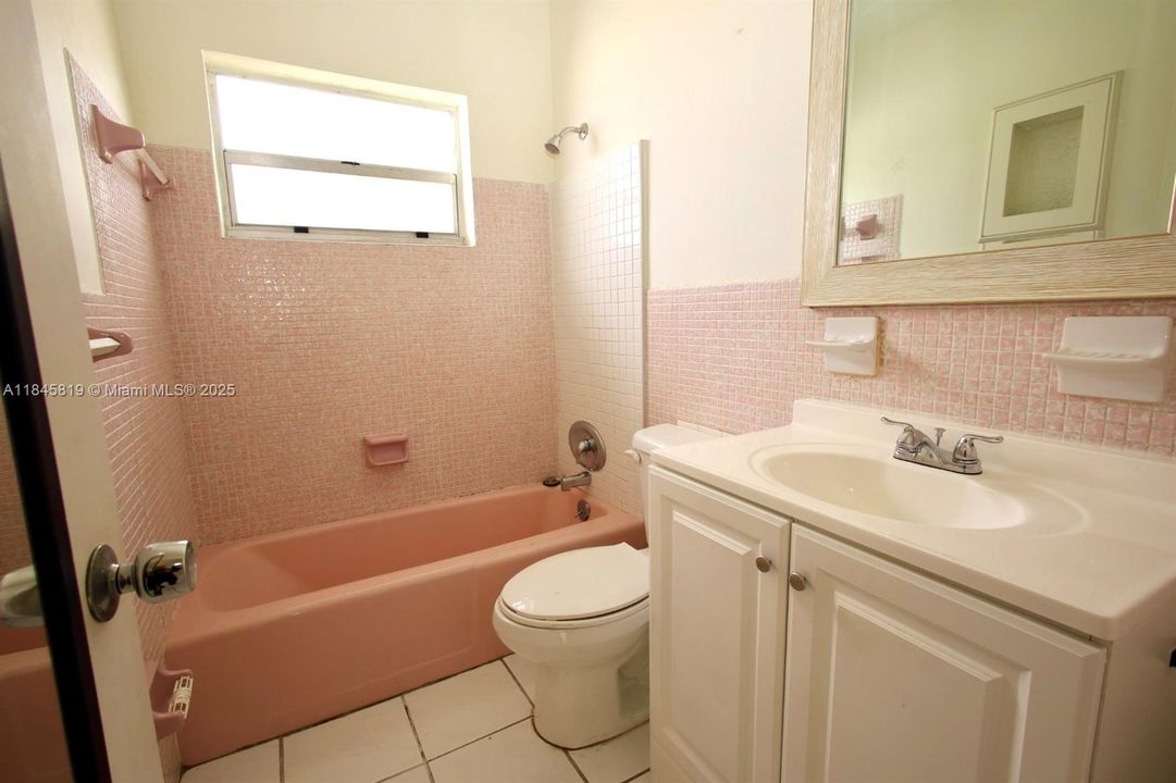 Recently Sold: $175,000 (0 beds, 1 baths, 386 Square Feet)