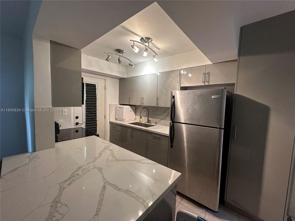 Activo con contrato: $280,000 (1 camas, 1 baños, 507 Pies cuadrados)