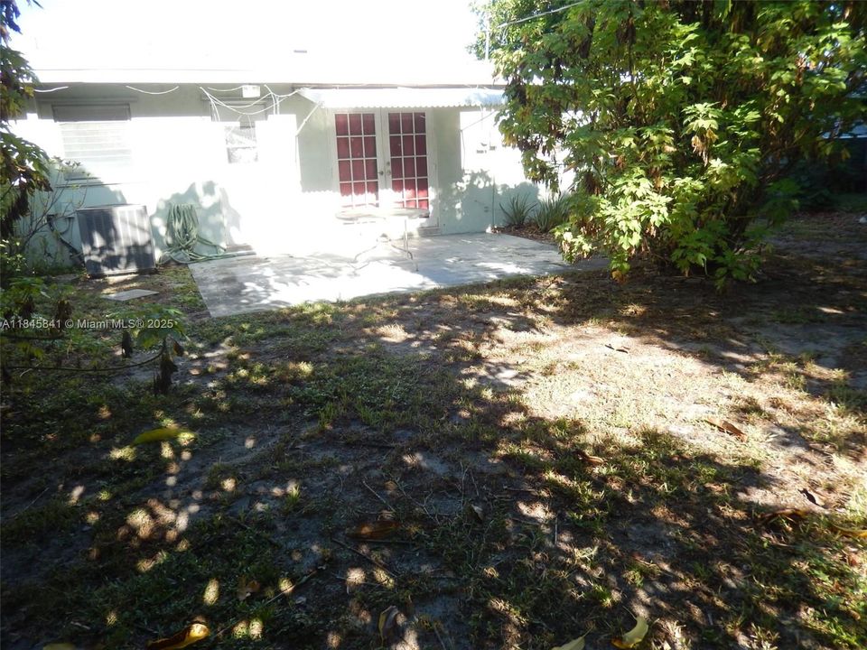 Recientemente alquilado: $2,595 (3 camas, 2 baños, 1180 Pies cuadrados)