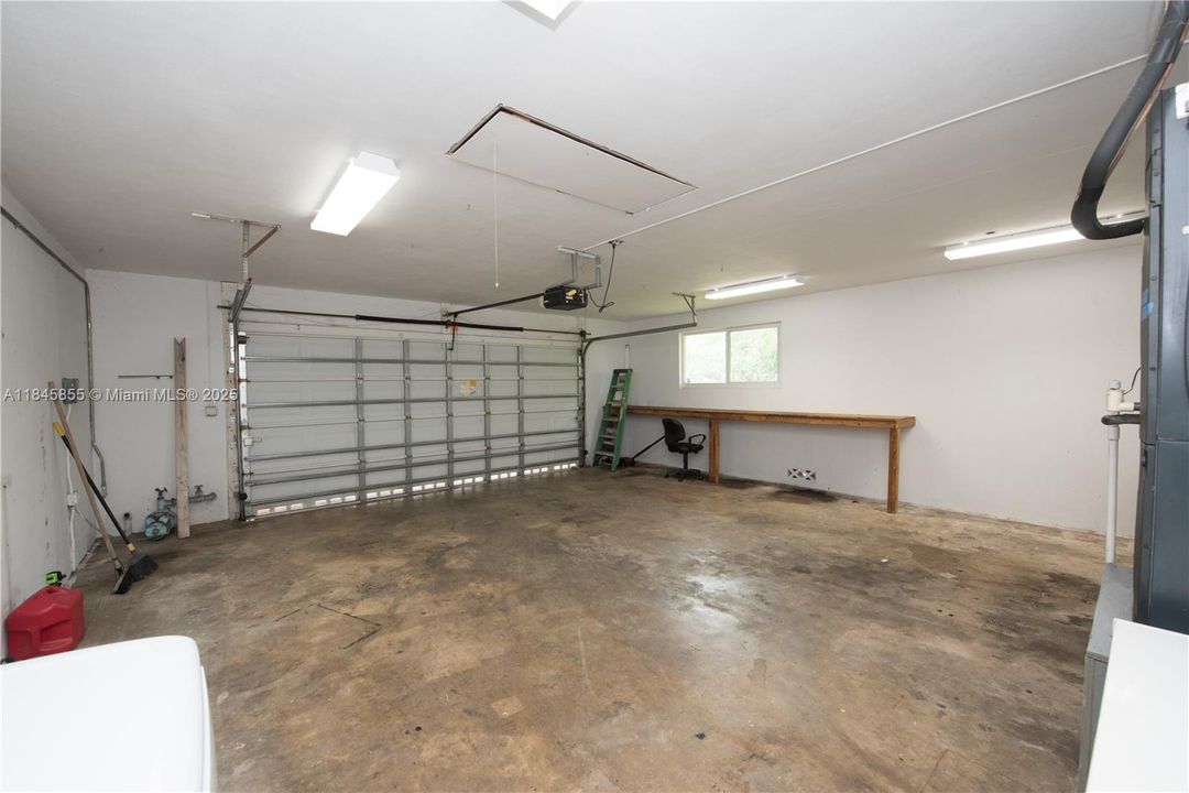 Недавно продано: $674,900 (3 спален, 2 ванн, 2010 Квадратных фут)