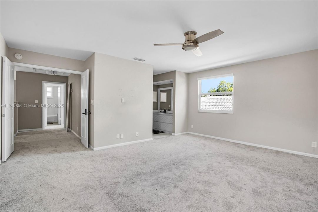 Active With Contract: $515,000 (3 beds, 3 baths, 1756 Square Feet)