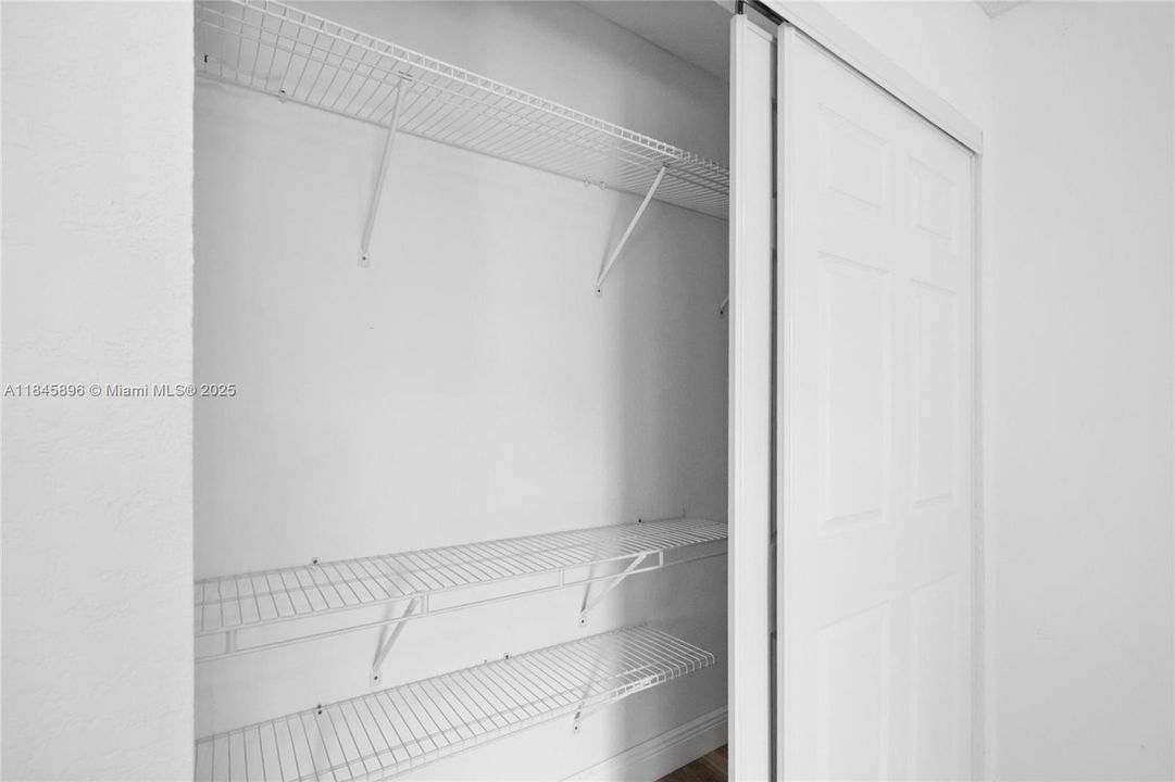 待售: $249,000 (3 贝兹, 2 浴室, 1179 平方英尺)