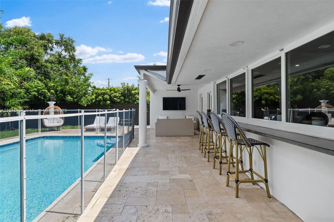 For Sale: $1,890,000 (5 beds, 3 baths, 2837 Square Feet)