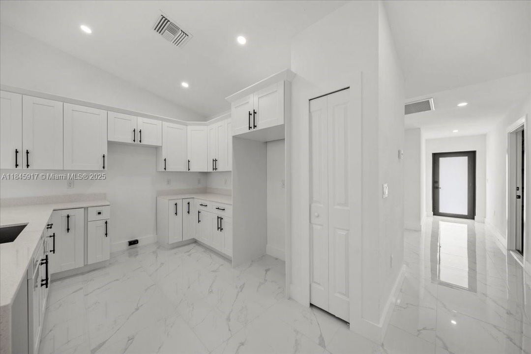 Vendido Recientemente: $525,000 (0 camas, 0 baños, 0 Pies cuadrados)