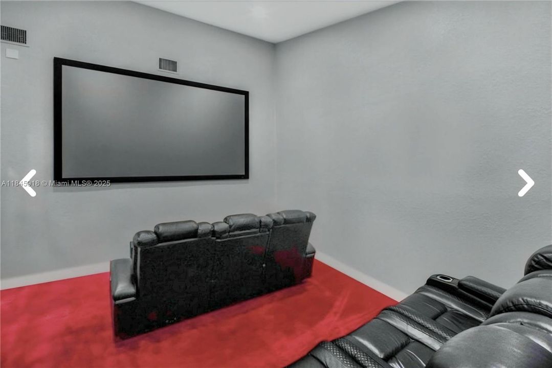 Недавно арендовано: $11,000 (5 спален, 4 ванн, 3706 Квадратных фут)